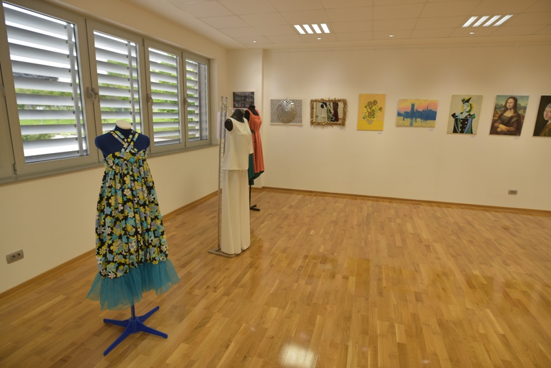 FOTO: Svečano otvorena galerija Visoke škole “Logos centar” u Mostaru