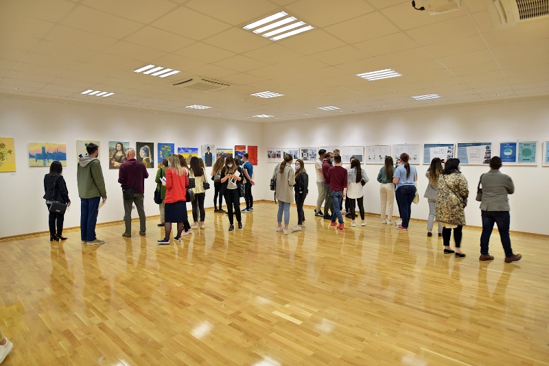 FOTO: Svečano otvorena galerija Visoke škole “Logos centar” u Mostaru