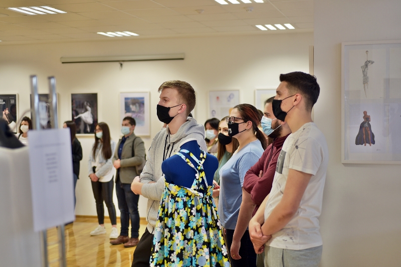 FOTO: Svečano otvorena galerija Visoke škole “Logos centar” u Mostaru