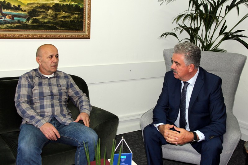 Novo rukovodstvo DHK Herceg Bosne na prijemu kod predsjednika Vlade HNŽ