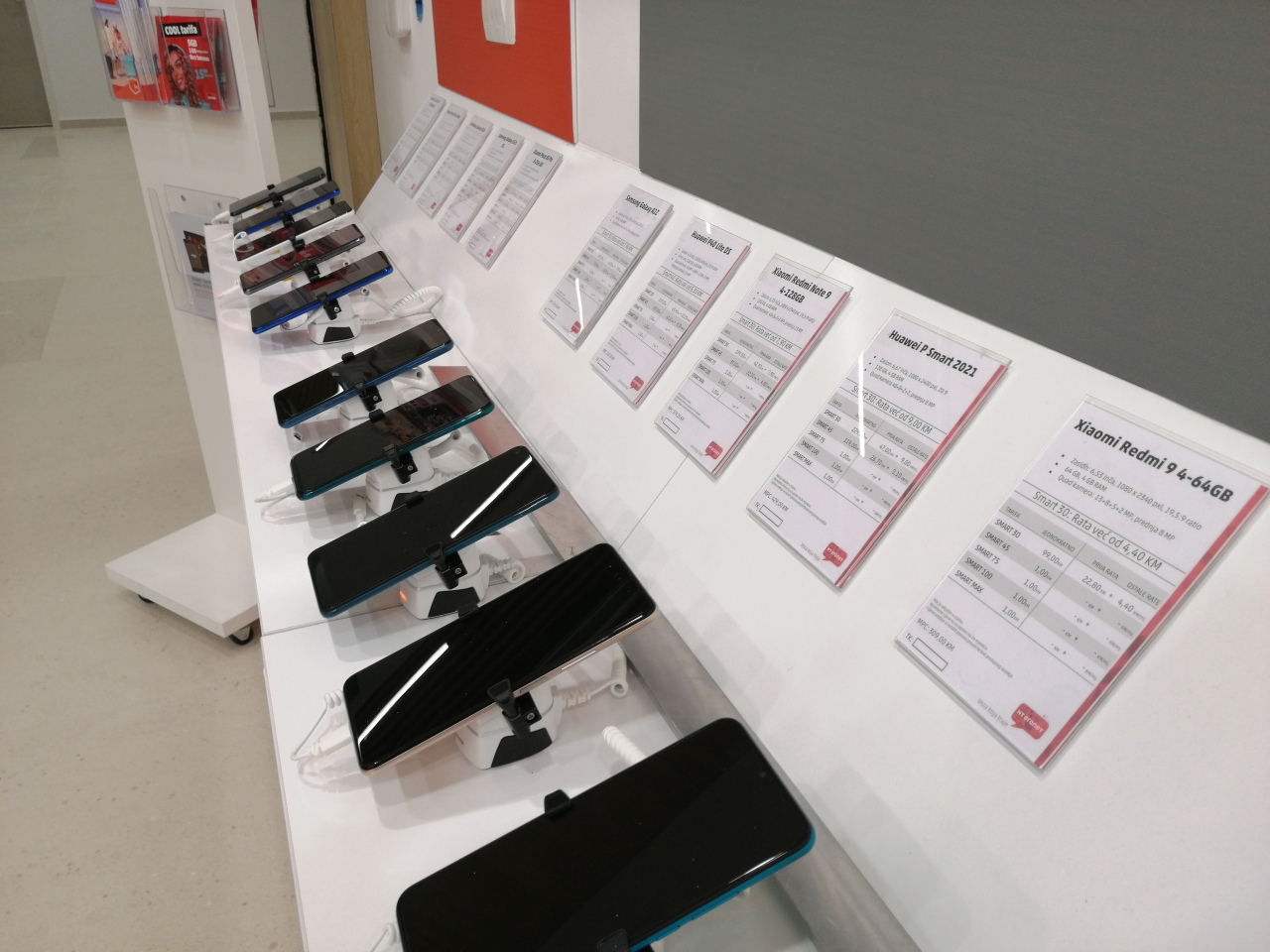 U čitlučkom Gallery Mallu otvoren novouređeni HT Eronet centar