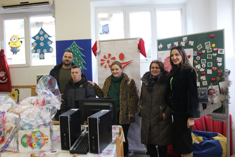 BLAGDANSKO DARIVANJE: HT Eronet obradovao štićenike udruga Susret i Cvijet