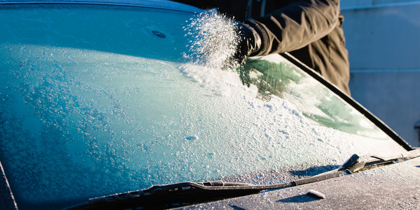 Pripremite se na vrijeme: Trik kako za sekundu odlediti stakla na automobilu