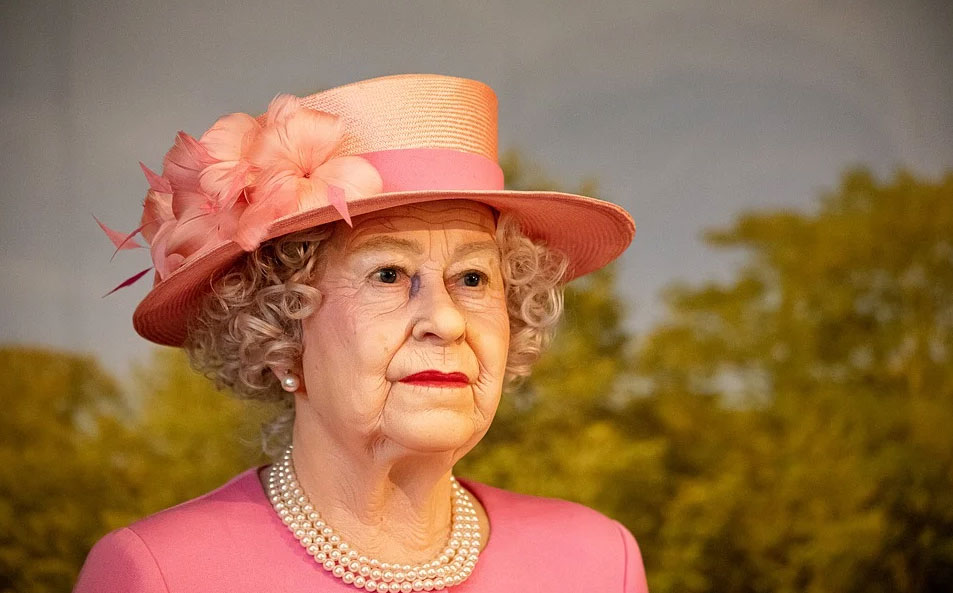 Kraljica Elizabeta u 95. godini pokrenula vlastitu liniju bio proizvoda