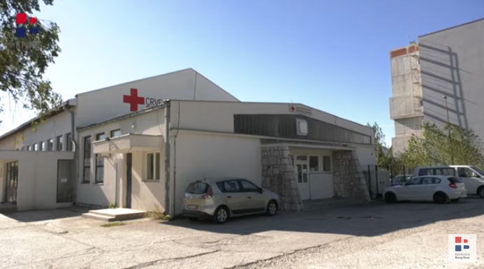 VIDEO: U Pučkoj kuhinji čak i djeca, mnogo njih gladni legnu u krevet