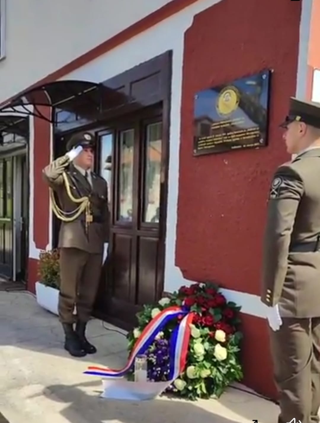 FOTO-VIDEO: Brotnjaci nazočili okrivanju spomen ploče u Valbadonu!