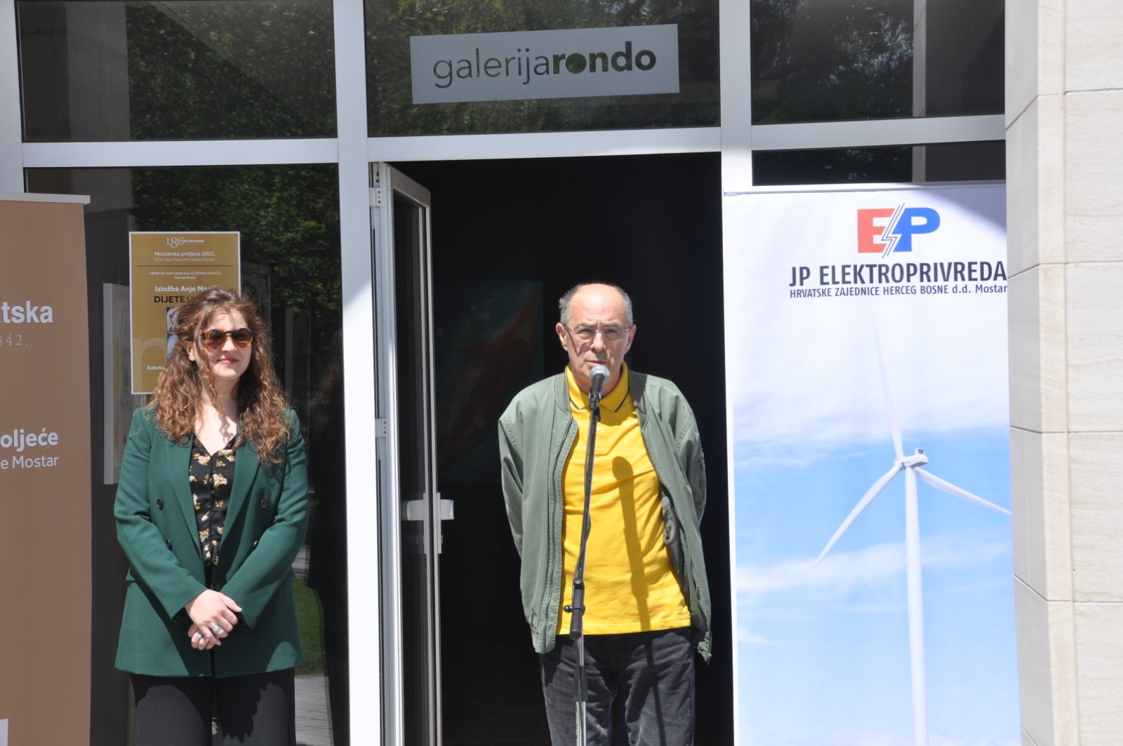 Otvorena izložba Anje Marić: “Dijete u meni” – izraz sreće i bezbrižnosti iz vremena djetinjstva