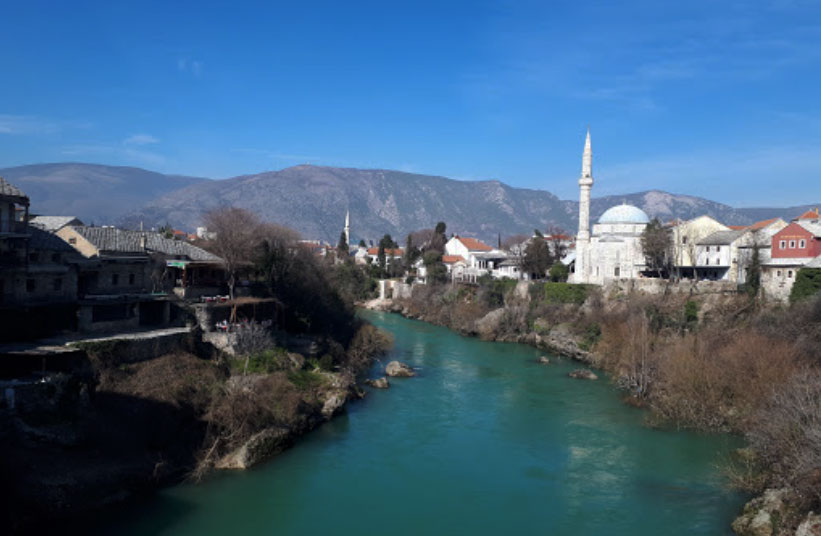 Muslimani slave Ramazanski bajram