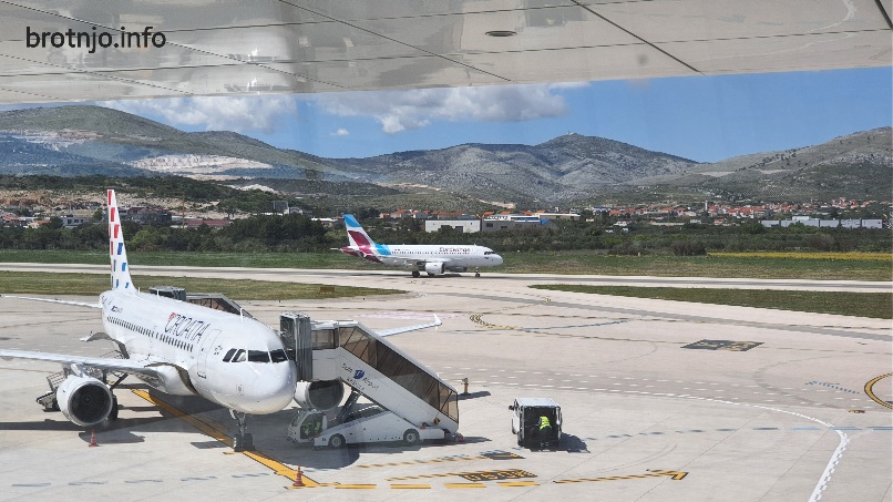 Tijekom vikenda 40 tisuća putnika i 175 zrakoplova u Zračnoj luci Split