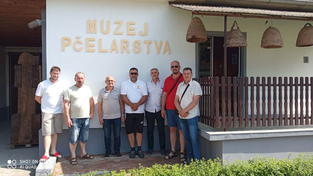Uz pčelinje proizvode razvijati apiturizam i u Hercegovini