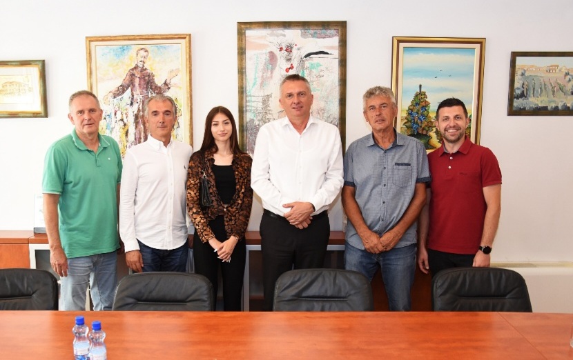 Prijam za odličnu mladu atletičarku