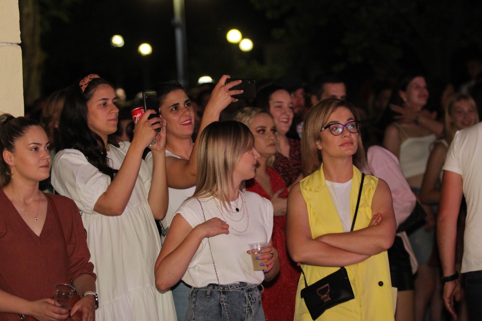 FOTO | Željko Bebek oduševio više stotina posjetitelja na koncertu u Stocu