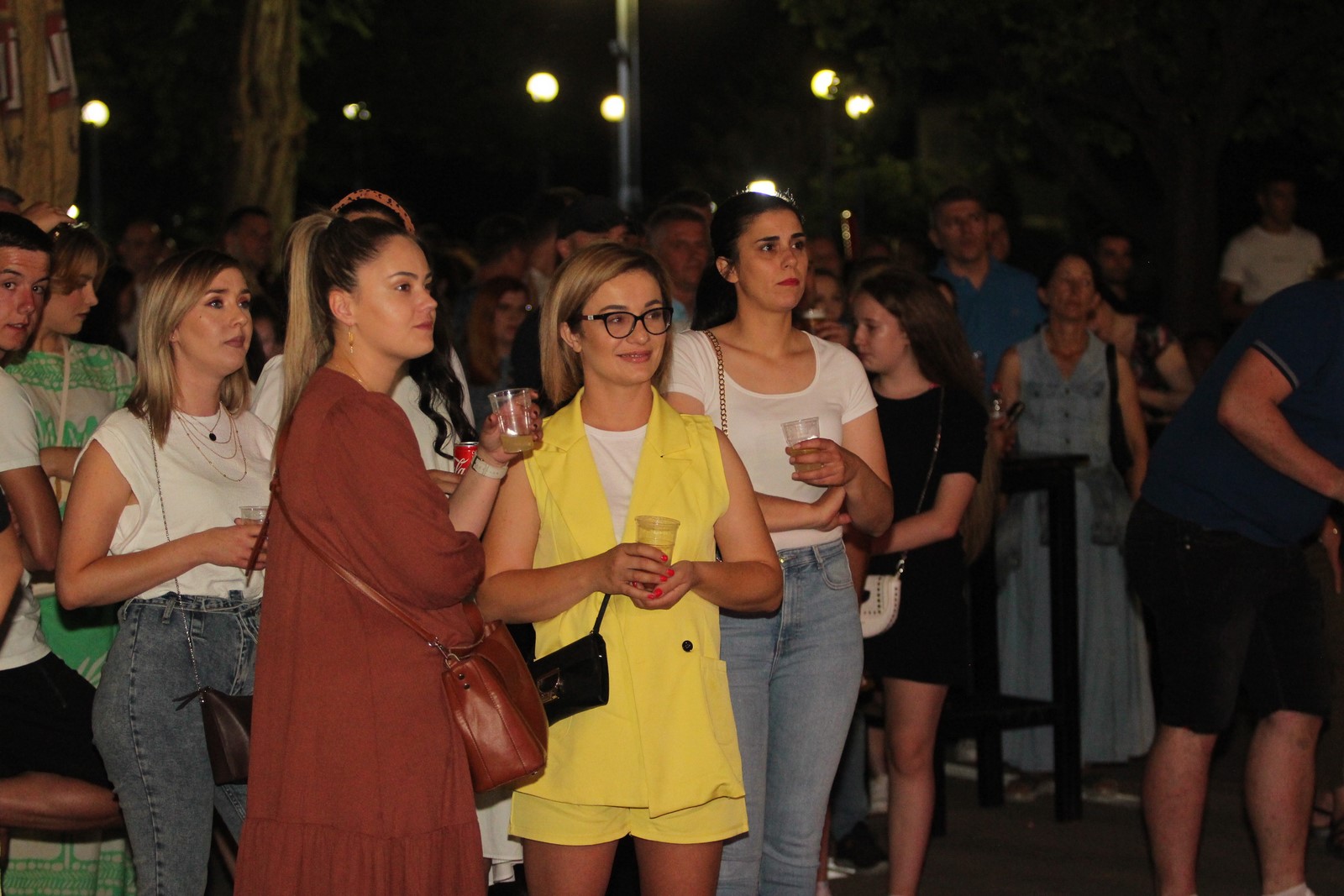 FOTO | Željko Bebek oduševio više stotina posjetitelja na koncertu u Stocu