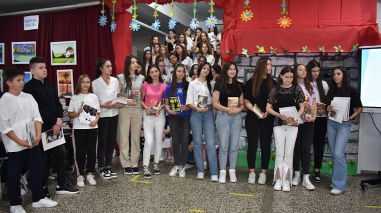 Svečano proslavljen Dan OŠ fra Didaka Buntića