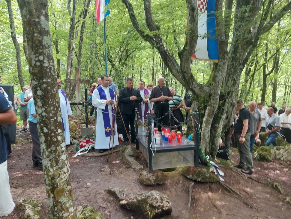 Kod Jazovke održana komemoracija za žrtve partizanskih zločina