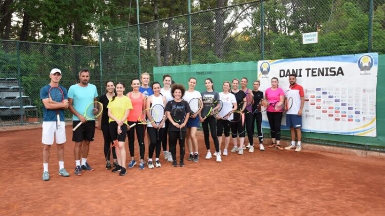Dani tenisa: Počeo teniski kamp za žene