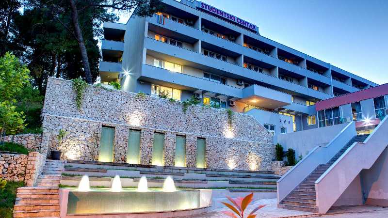 Otvoren natječaj za prijem studenata starijih studijskih godina na smještaj u Sc Mostar