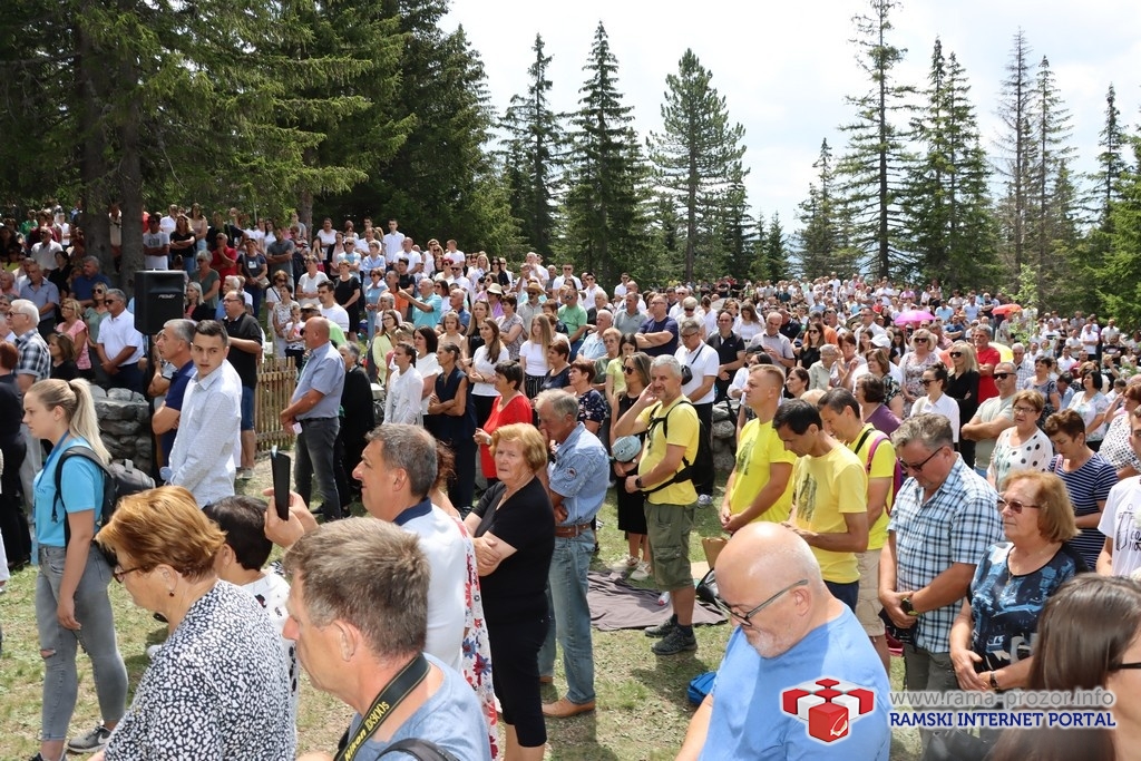 FOTO-VIDEO: Tisuće vjernika na Kedžari proslavilo Divin dan