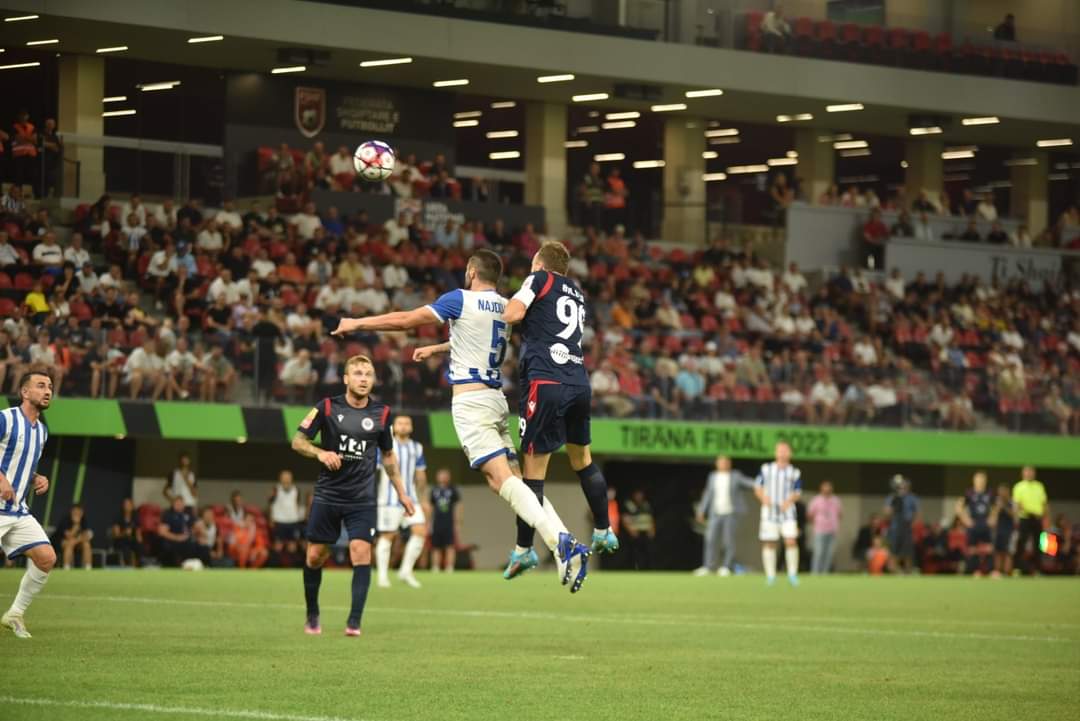 Zrinjski slavio u Tirani!