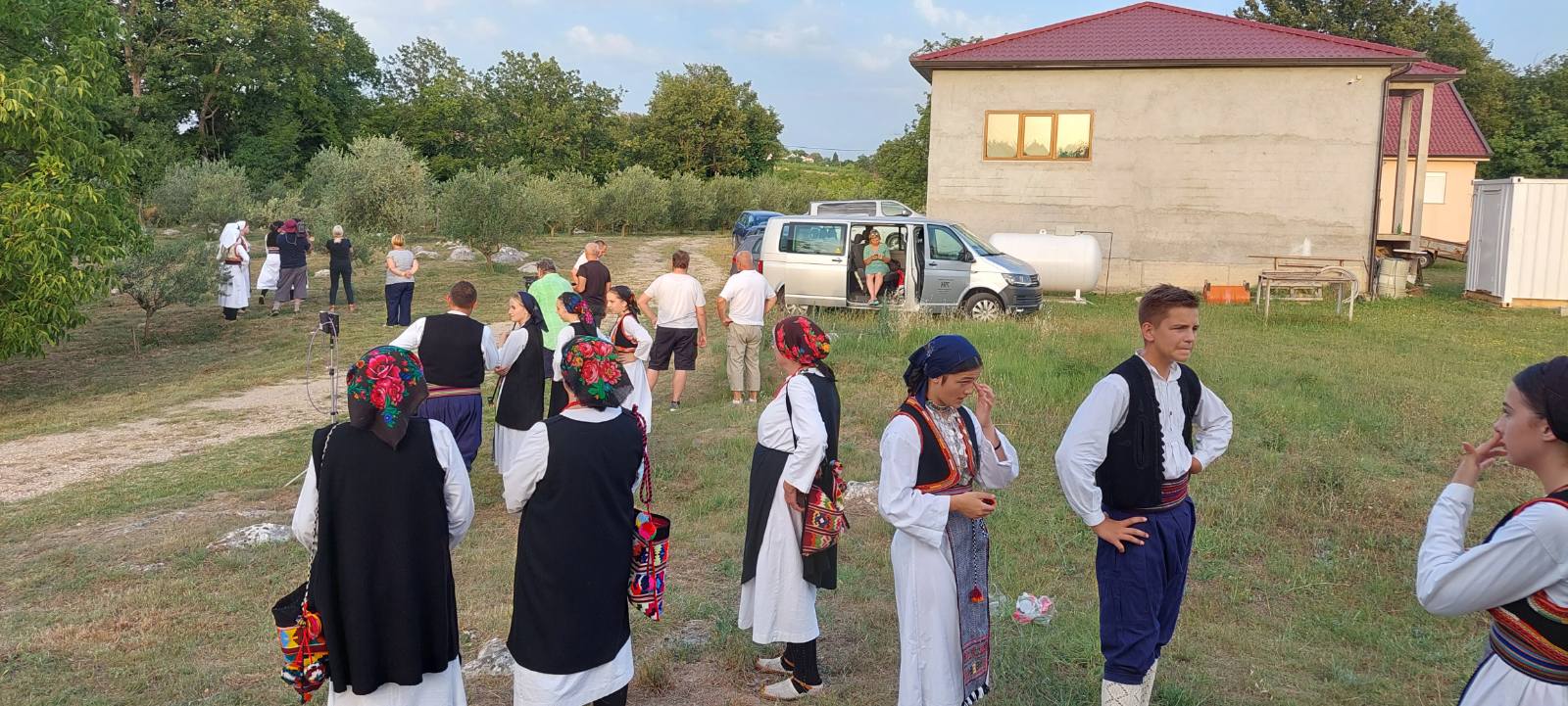 Uz aktivnu pripremu Međunarodne večeri folklora HKUD sv. Marko Vionica svakodnevno aktivan u brojnim projektima