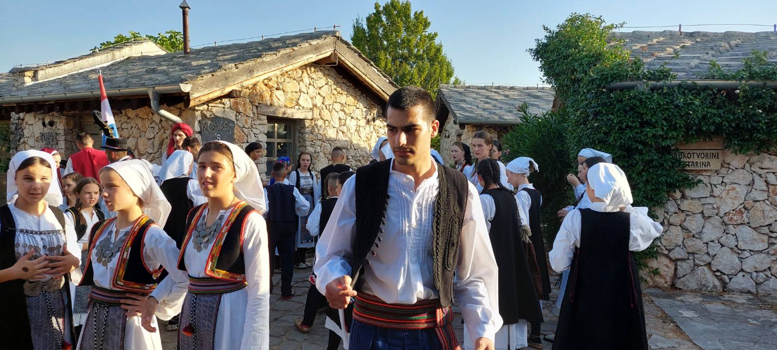 Uz aktivnu pripremu Međunarodne večeri folklora HKUD sv. Marko Vionica svakodnevno aktivan u brojnim projektima