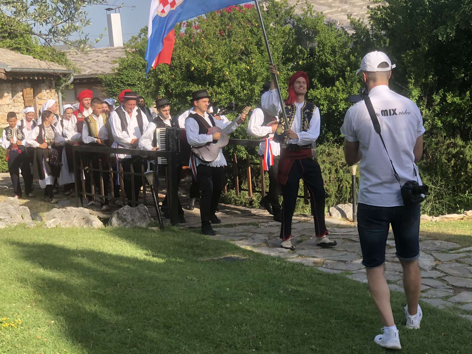 Uz aktivnu pripremu Međunarodne večeri folklora HKUD sv. Marko Vionica svakodnevno aktivan u brojnim projektima