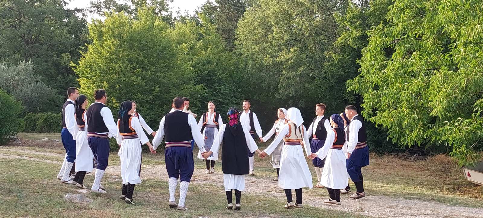 Uz aktivnu pripremu Međunarodne večeri folklora HKUD sv. Marko Vionica svakodnevno aktivan u brojnim projektima