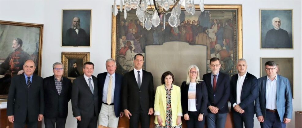 Proglas Matice i Napretka Hrvatima izvan BiH: Imate povijesnu priliku!