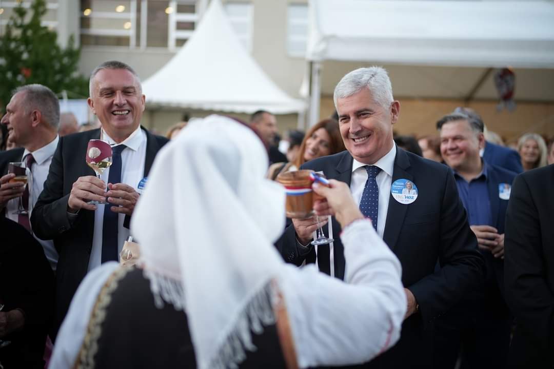 FOTO: Završna večer 67. Dana berbe grožđa – Brotnjo 2022.