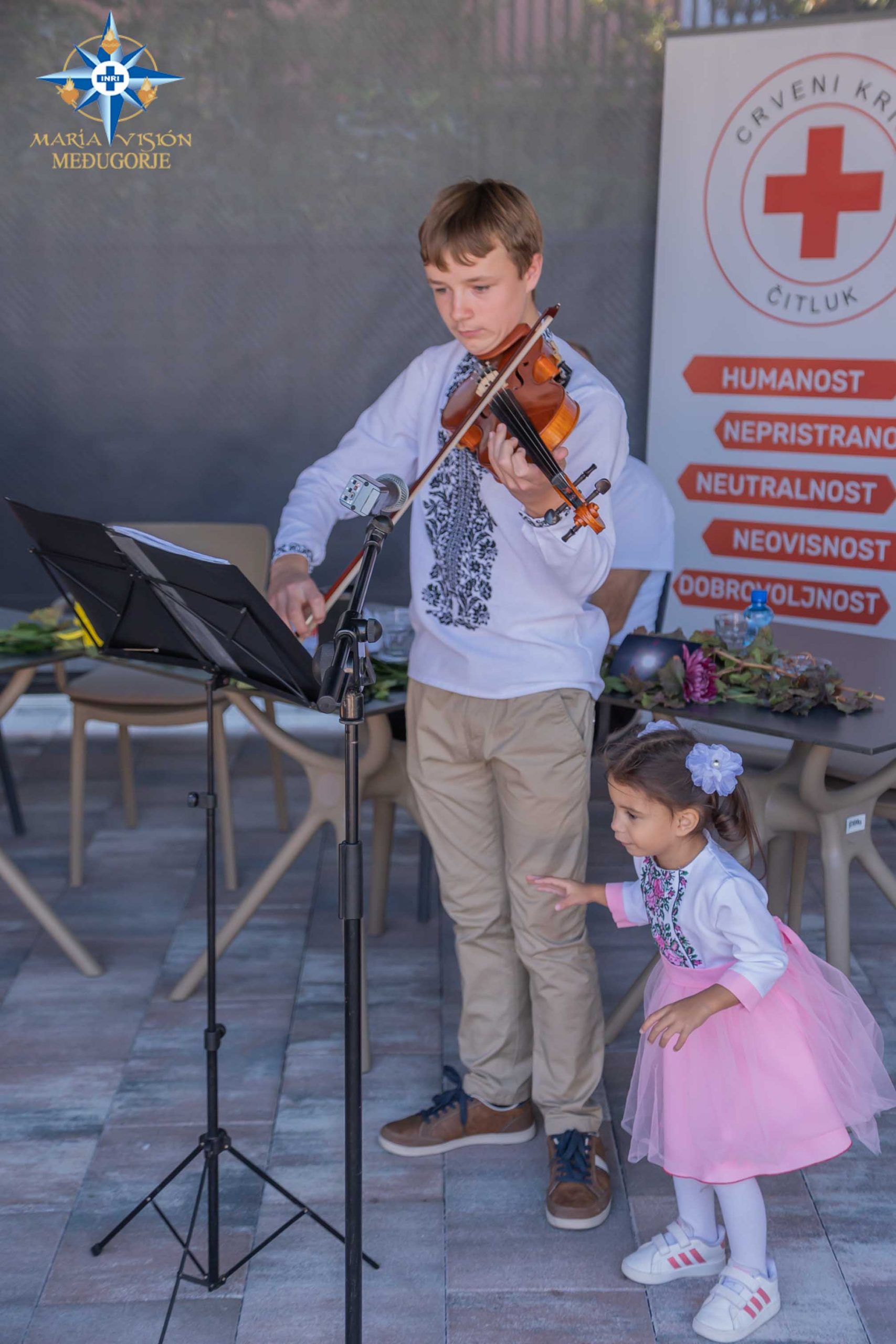 Održana Javna tribina sa svrhom osvještavanja lokalnog stanovništva i javnosti za pružanje pomoći izbjeglicama