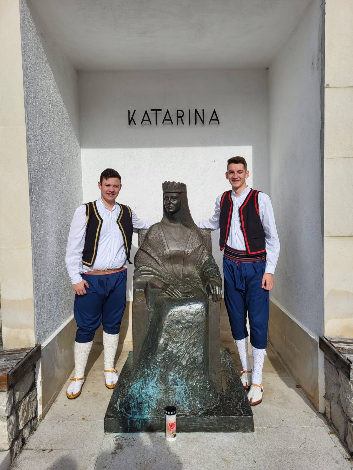 HKUD-a Brotnjo na XXIII. Smotri folklora “Dani Kraljice Katarine” Kraljeva Sutjeska