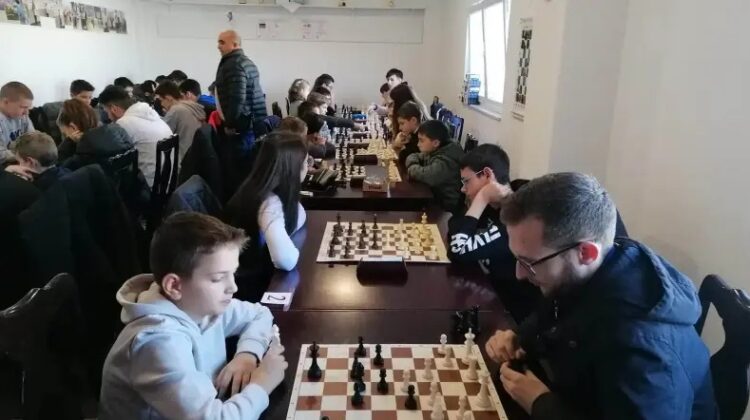 Borna Pehar pobjednik Božićnog šahovskog kadetskog turnira u Čitluku