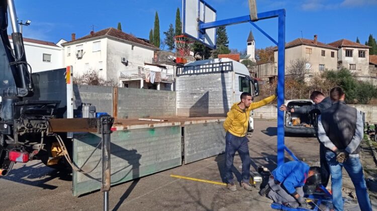 HKK Brotnjo poklonio nove koševe za školsko igralište OŠ Čerin