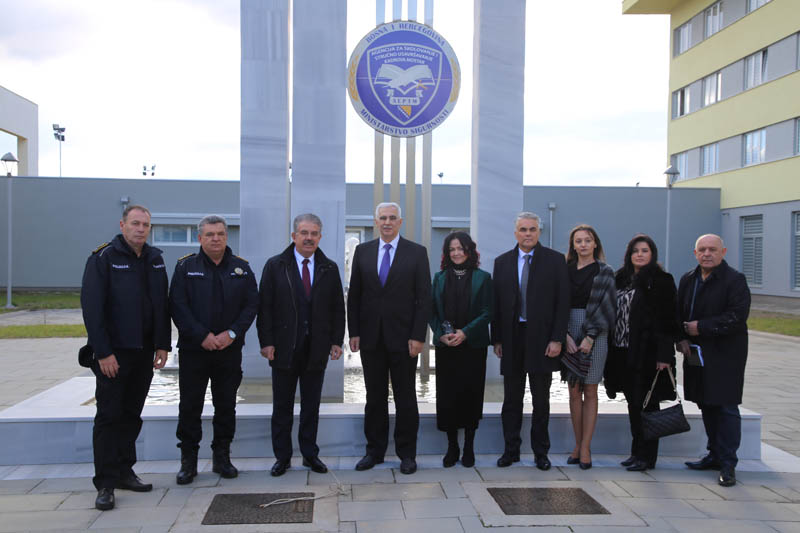 Izaslanstvo Vlade HNŽ s Agencijom za školovanje i stručno usavršavanje kadrova Mostar razgovaralo o edukaciji 150 kadeta MUP-a HNŽ