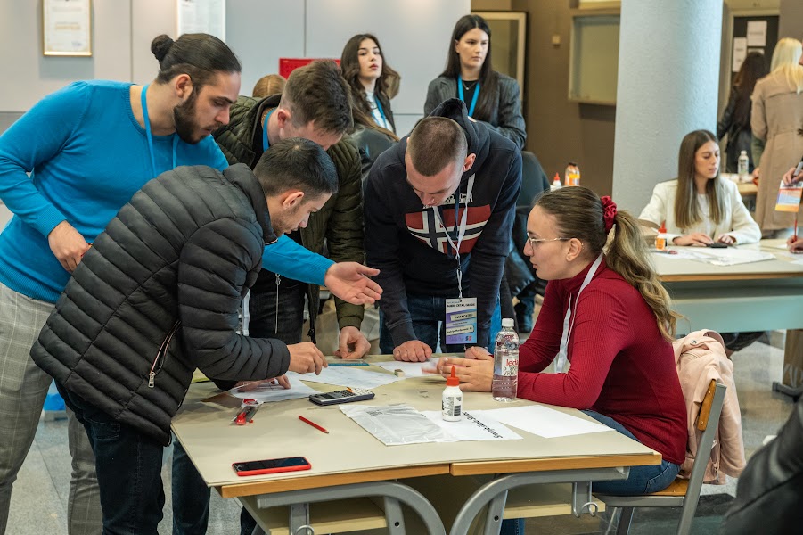 Učenici iz Čitluka sudjelovali na natjecanju “Mjeri, crtaj, gradi”