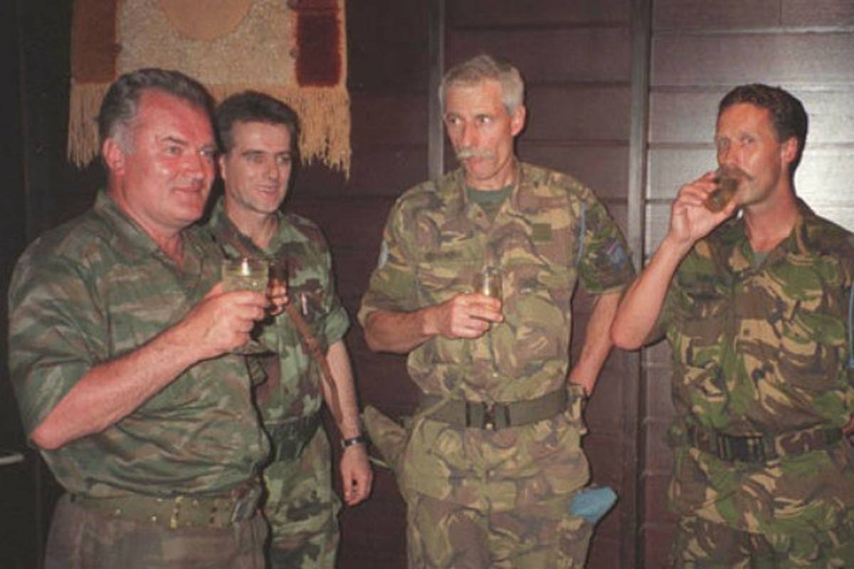 Nizozemska šalje 160 vojnika u BiH, zaboravili da su suodgovorni za genocid u Srebrenici!