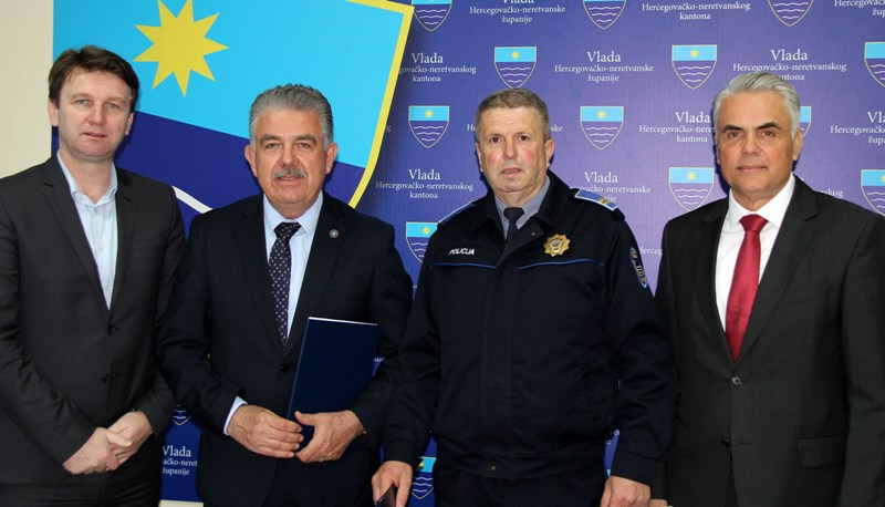 Vlada HNŽ potpisala kolektivni ugovor sa Sindikatom policije