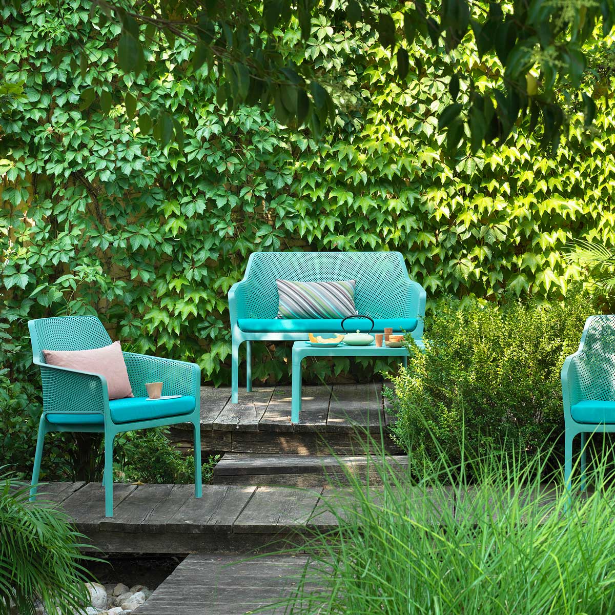 Opremite vrt ili terasu namještajem iz Salona namještaja Mališić Međugorje!