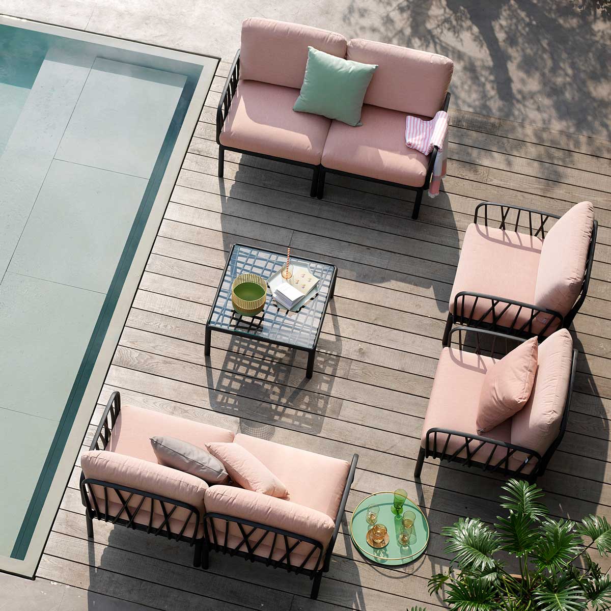 Opremite vrt ili terasu namještajem iz Salona namještaja Mališić Međugorje!