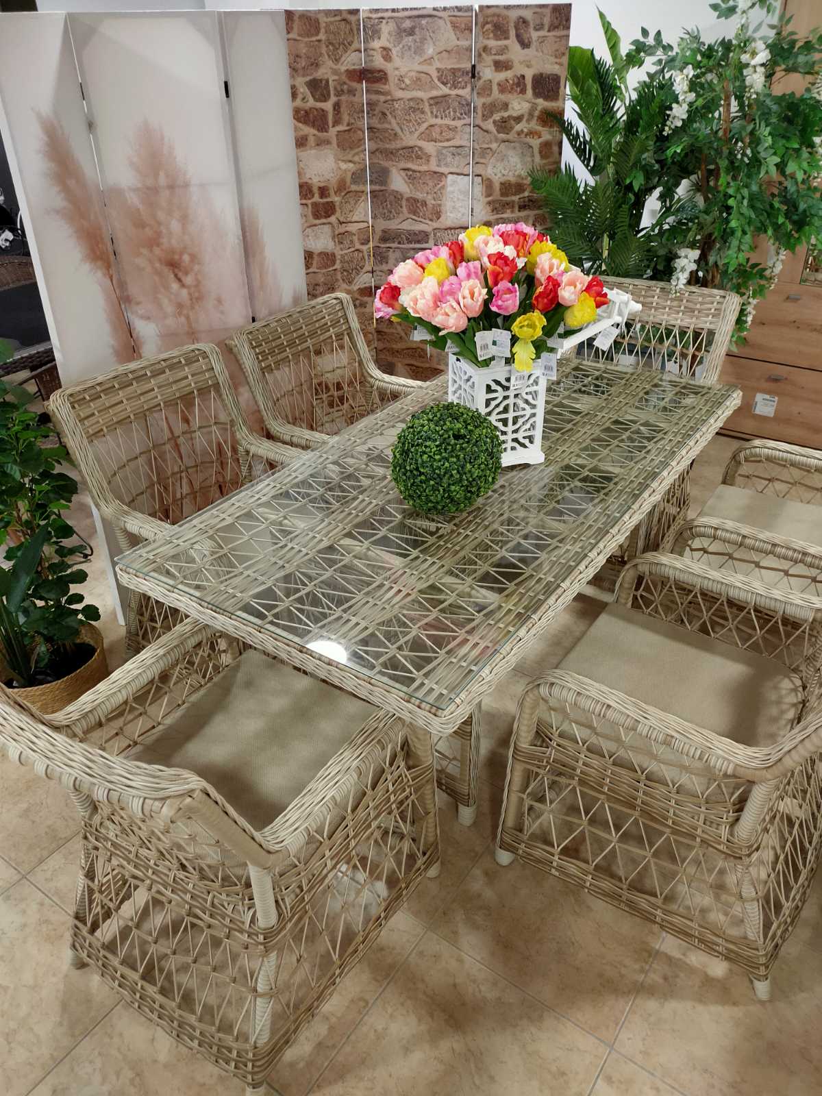 Opremite vrt ili terasu namještajem iz Salona namještaja Mališić Međugorje!