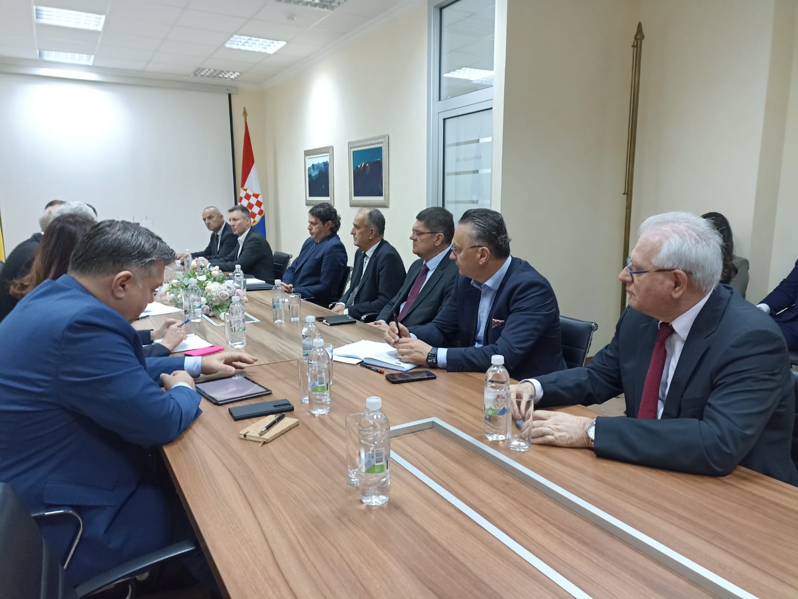 U Mostaru održana konstituirajuća sjednica Glavnog vijeća Hrvatskog narodnog sabora BiH