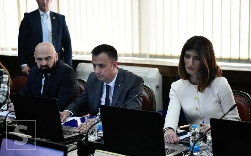 Nova Vlada FBiH održala prvu redovitu sjednicu