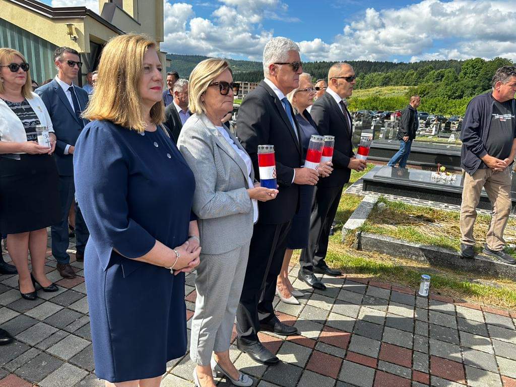 Tužna obljetnica u Bugojnu: 5 tisuća Hrvata protjerano, 311 ih je ubijeno, a oko dvije tisuće prošlo je torture logora Armije RBiH