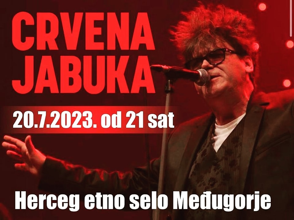 Crvena jabuka 20. srpnja u Herceg Etno selu Međugorje