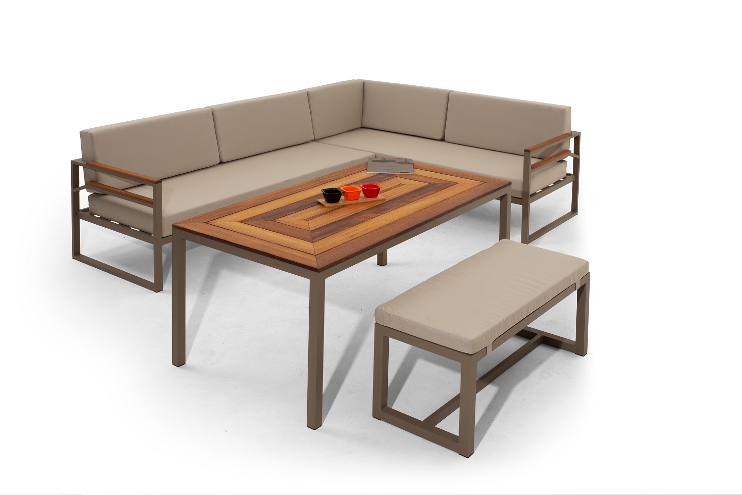 Noviteti iz ponude vrtnog programa Salona namještaja Mališić Međugorje