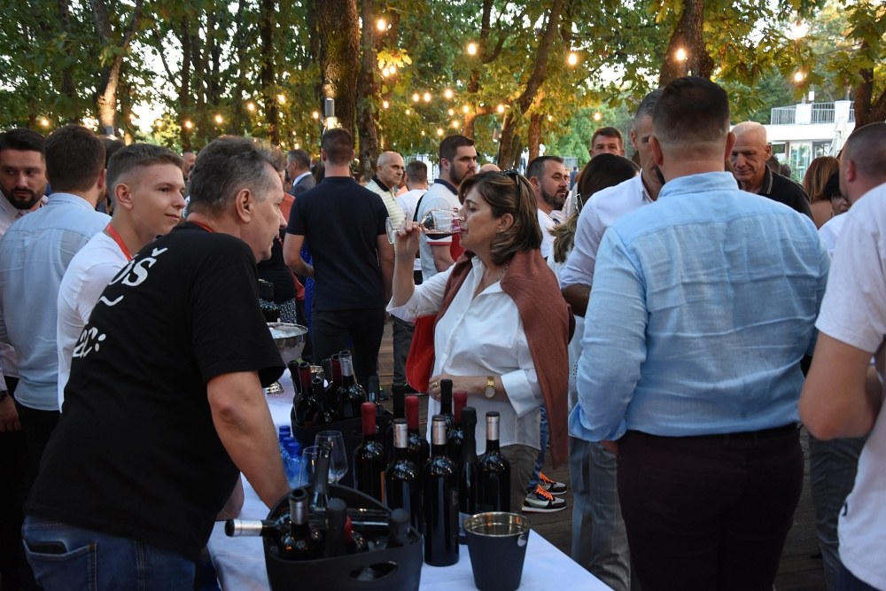 Enološko-gastronomski performans BLAŽ Enology raste iz godine u godinu Enološko-gastronomski performans BLAŽ Enology raste iz godine u godinu