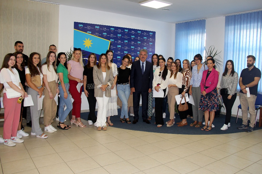 U Vladi HNŽ potpisani ugovori sa 150 novih vježbenika