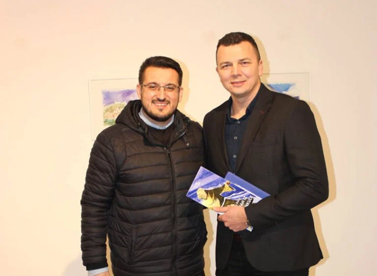 Promocija zbirke fra Gorana Azinovića i izložba ilustracija Vilima Parića održana u Širokom Brijegu