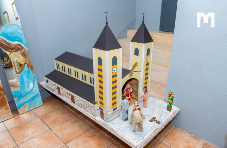 FOTO: Otvorena izložba jaslica povodom 800. obljetnice uprizorenja prvih živih jaslica u Grecciu