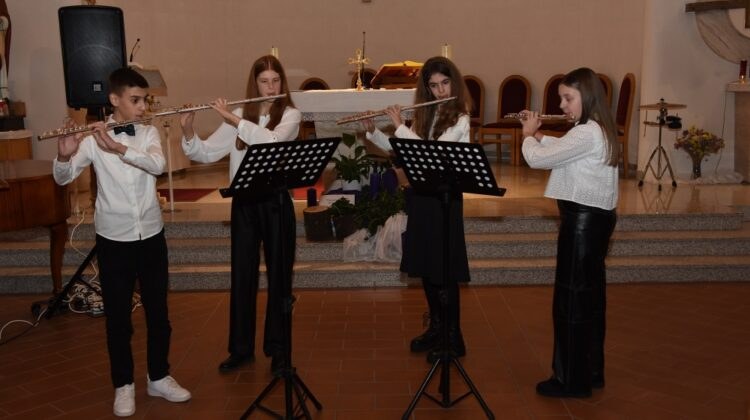 Mladi glazbenici oduševili na Božićnom koncertu OGŠ Brotnjo